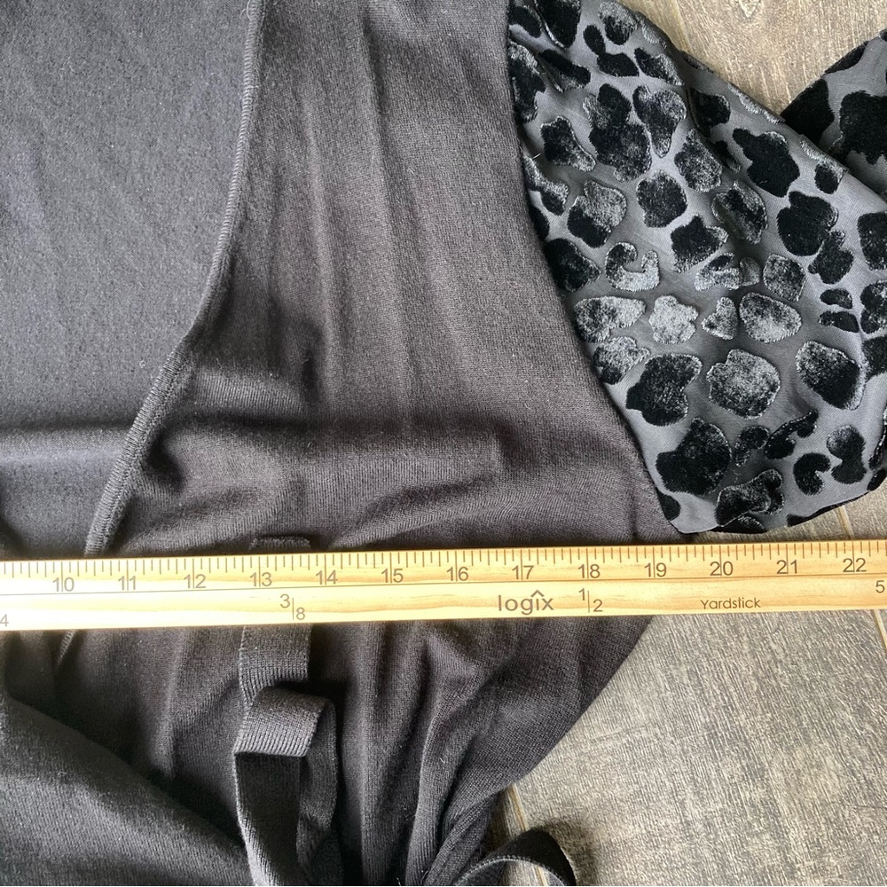 Velvet Burnout Faux Wrap Sweater Women’s XL - Picture 9 of 10
